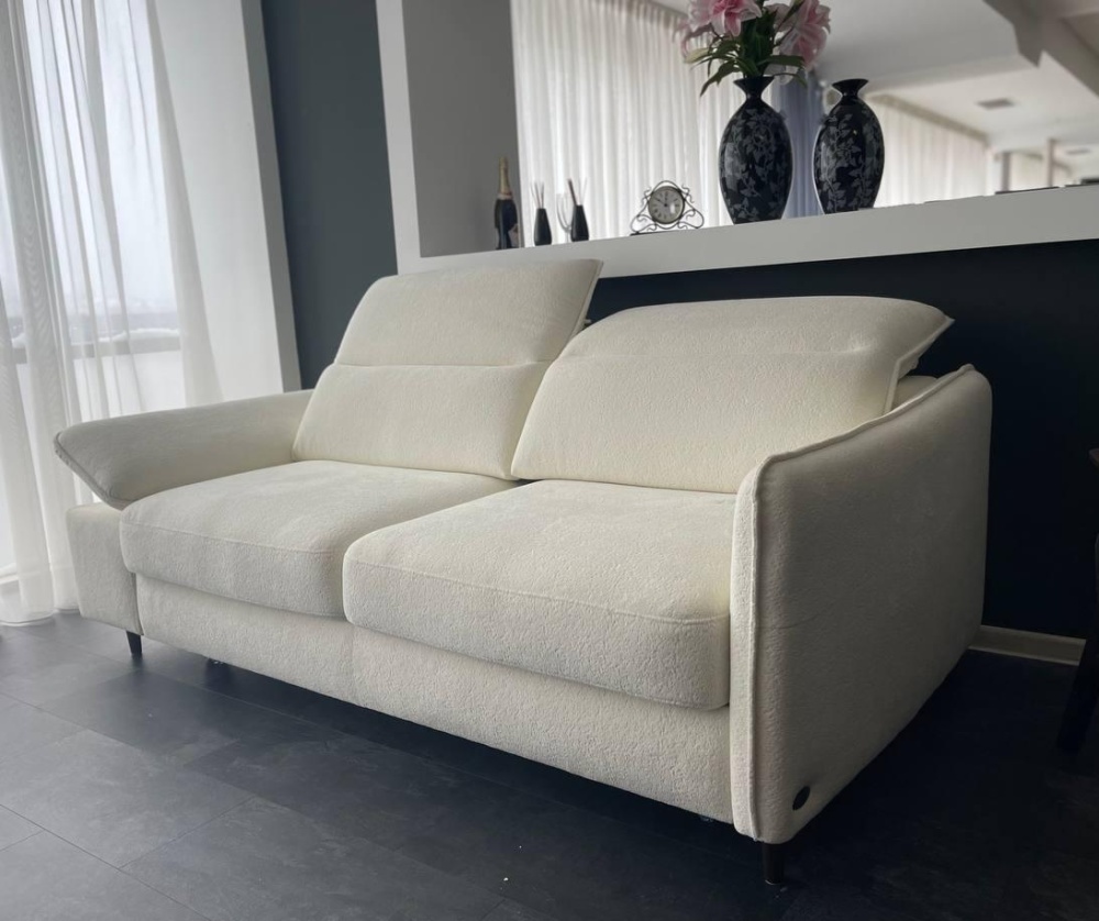 Диван Джакарта 2