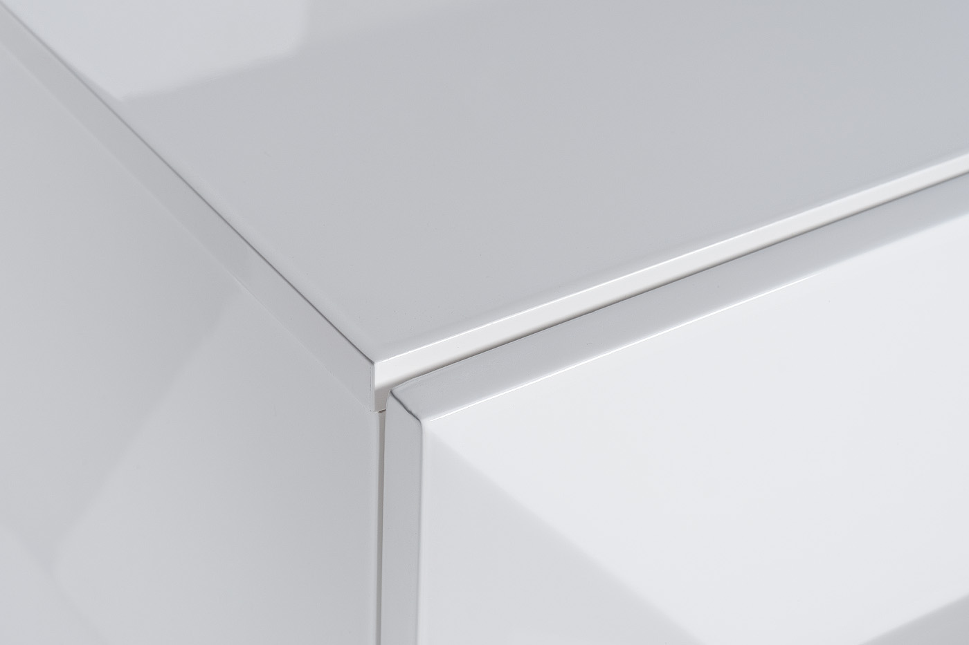 Тумбочка белая 50*45.5*57 см