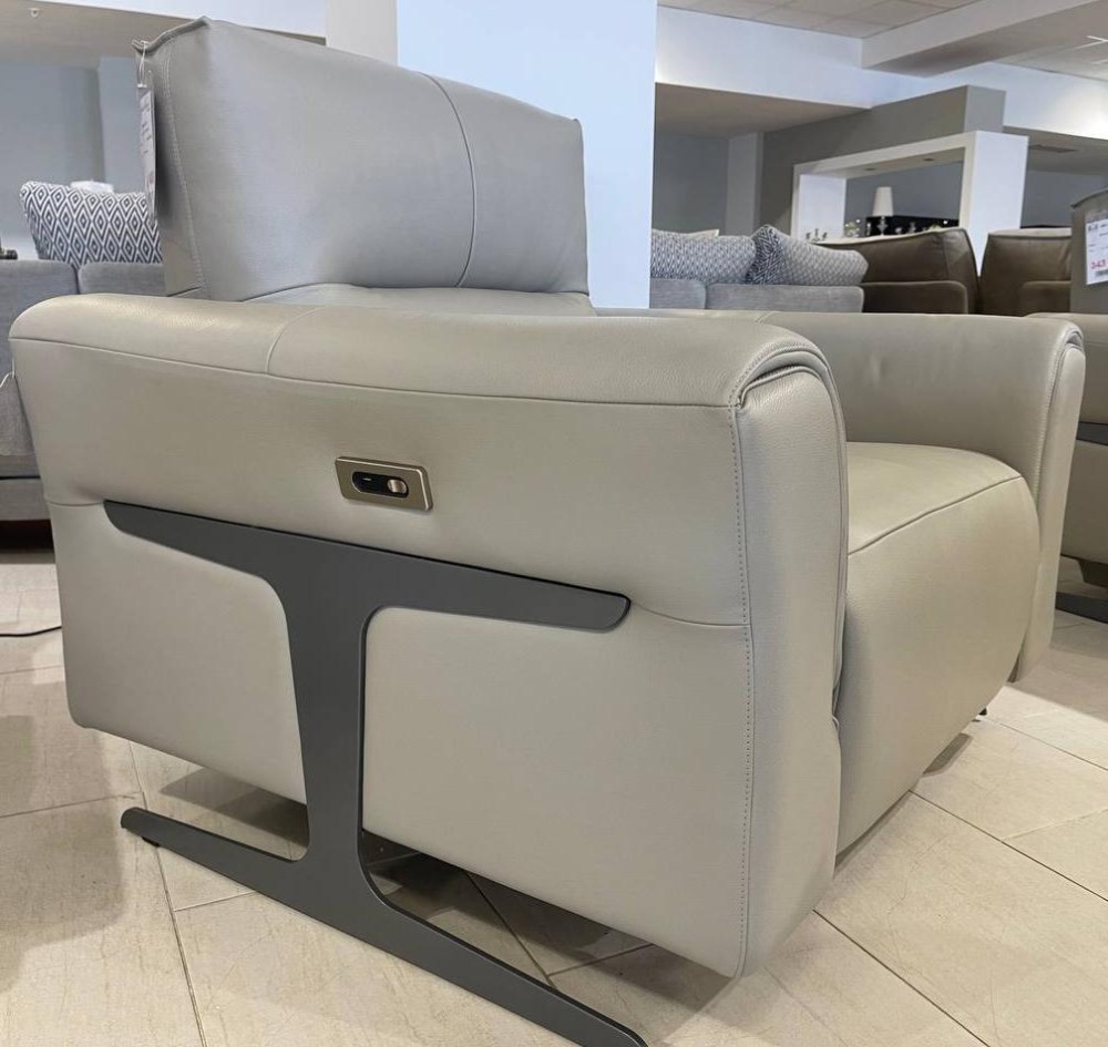 Итальянская роскошь у вас дома: Электрический реклайнер Lusso Moderno М299