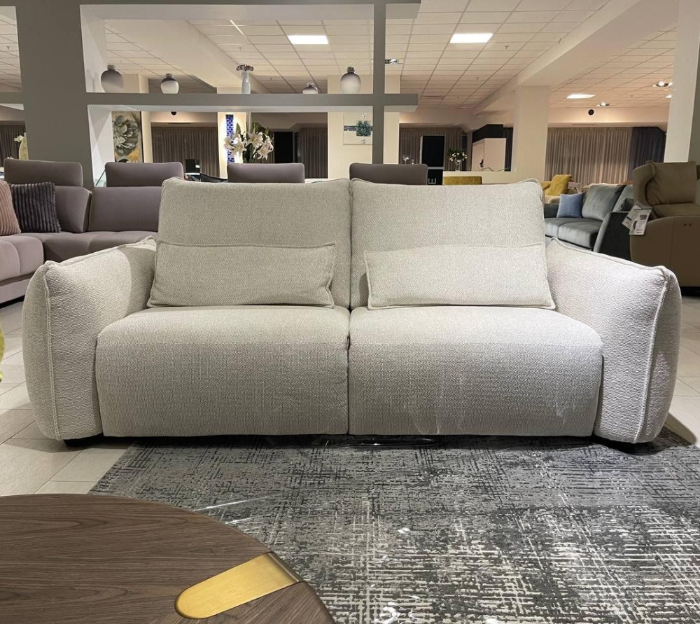 Воплощение итальянской роскоши: Электрический диван-реклайнер Elettra Relax, который превзойдет ваши ожидания CGSF- 23813- A2