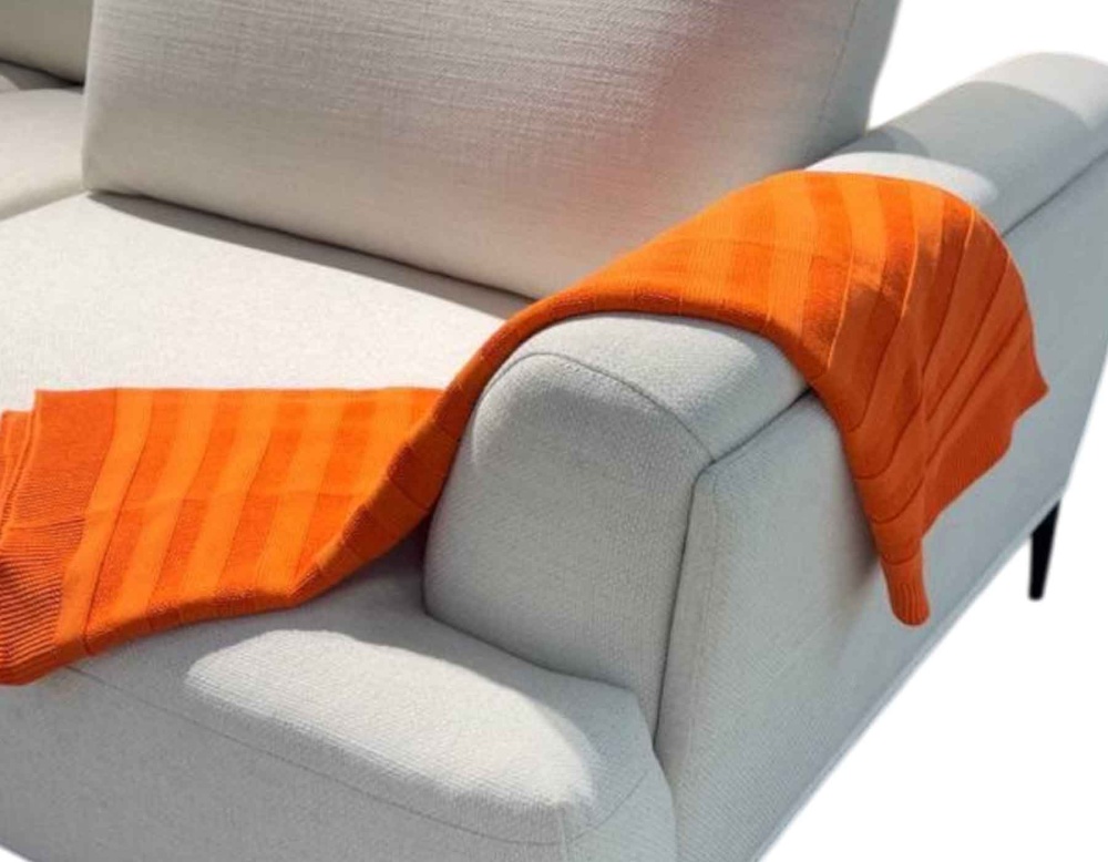 Диван прямой Divva 03 на высоких ножках