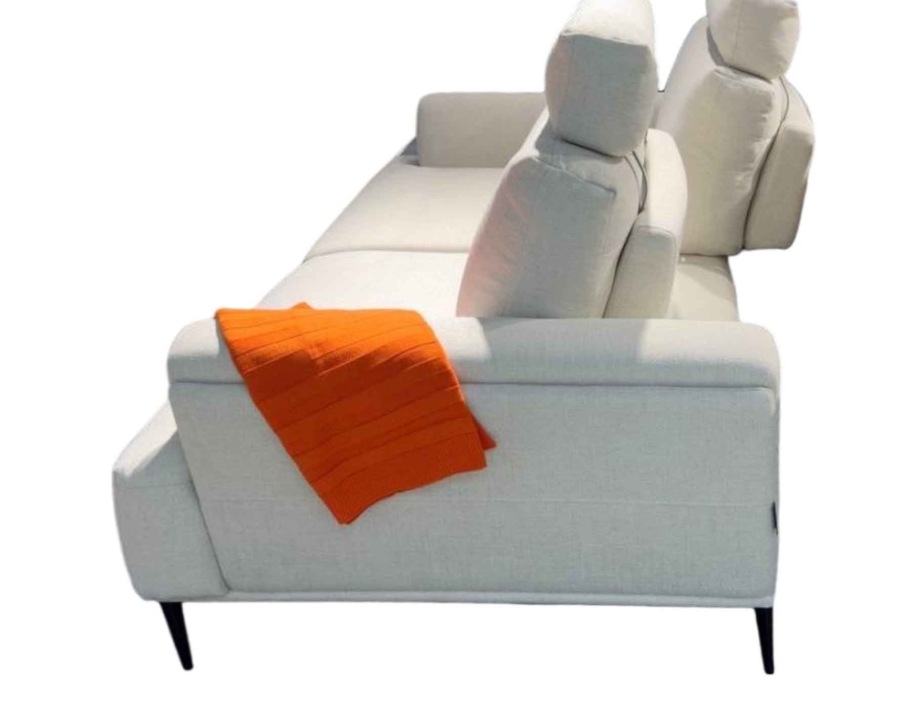 Диван прямой Divva 03 на высоких ножках