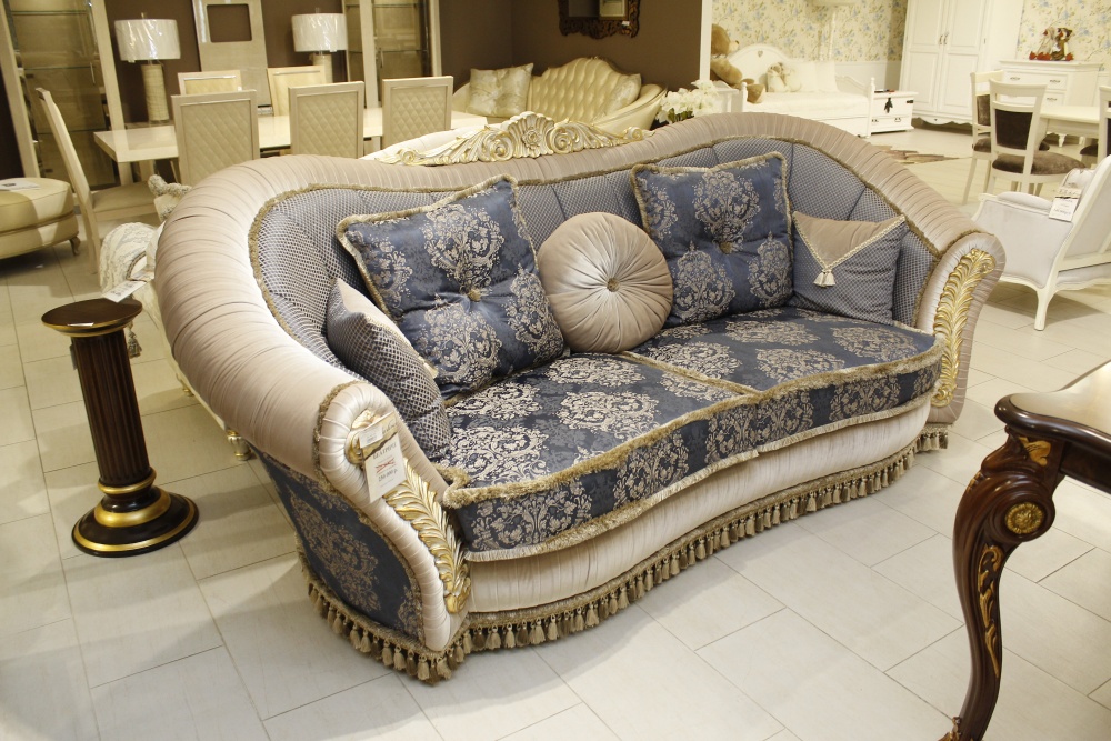 Королевский комфорт с диваном Beatrice от Meda